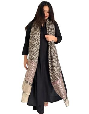 AureliaX Women’s Black Solid Kurta Set – Rayon Viscose Minimal Ethnic Wear